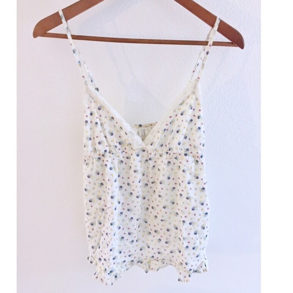 Forever 21 Tops - Romantic Bluebell Cotton Floral Lace Ruffle Cami